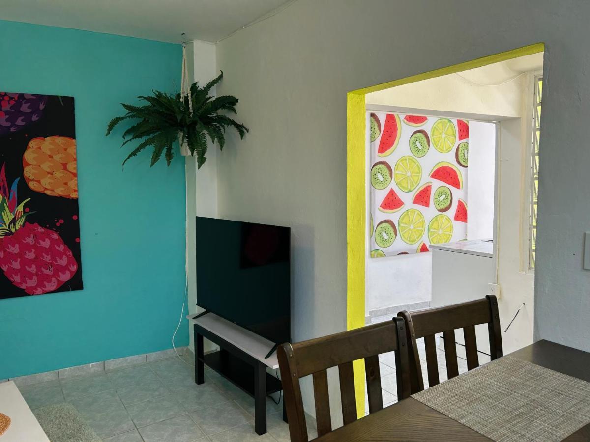 Casa Lima In Villa Palmeras San Juan Buitenkant foto
